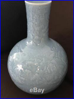 43cm/17.5 Very Large Antique Chinese Blue Dragon Porcelain Vase QianLong Mark