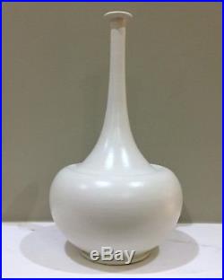 ANTIQUE large Dehua Chinese vase circa 1880 plain white glaze GORGEOUS