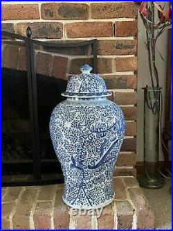 A Large Size Chinoiserie Blue and White Chinese Porcelain Ginger Jar pot