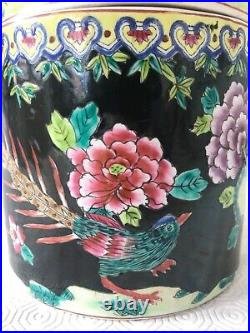 A rare large Chinese famille rose jar with lid, late Qing H 23cm Dia 18.5 cm