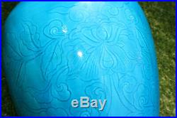 Antique Chinese Porcelain Carving Pattern Greenish-blue Color Large Vase withStand