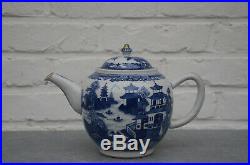 Antique Large 18th Century Chinese Export Blue and White Teapot Decor Pagoda