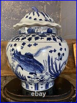 Antique Vintage Style Blue White Ginger Jar Water Lily Fish Country House LARGE