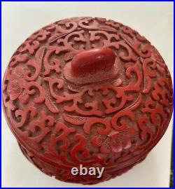 Beautiful Antique large Chinese red cinnabar lacquer Pot Mid-20th Century