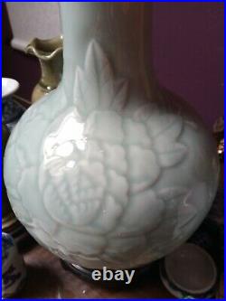 Chinese celadon large vase signed