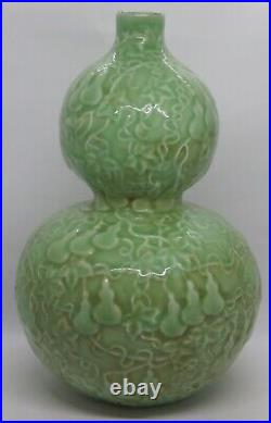 Chinese green celadon glaze vintage Victorian oriental antique large gourd vase