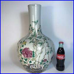 Estate Old Large Chinese Famille Rose Vase, Hand Painted