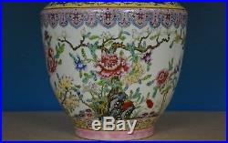 Exquisite Large Antique Chinese Famille Rose Porcelain Vase Marked Qianlong A739