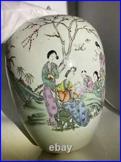 Fantastic Large Antique Chinese Porcelain Vase/Jar Peach Blossom Tree and Family