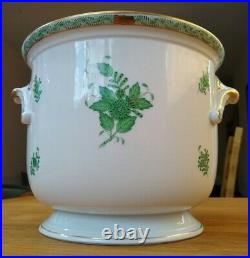 Herend Large Cachepot Flower Pot / Vase #7211/AV Apponyi Verte Chinese Bouquet