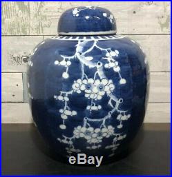 LARGE ANTIQUE CHINESE PORCELAIN BLUE & WHITE GINGER JAR with PRUNUS FLOWERS