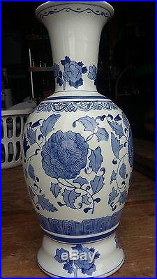 LARGE Chinese Porcelain 18 BLUE WHITE VASE Jardiniere Brush POT URN