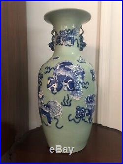 Large 19.5 19th C Chinese Porcelain Foo Dog Blue & White Figures Celadon Vase