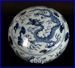 Large Antique Chinese Ming Dynasty Blue & White Porcelain Round Box