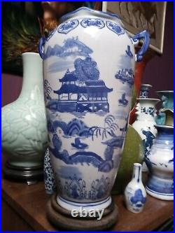 Large Antique Chinese blue and white vase large