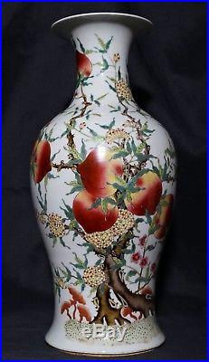 Large China Antique Peach Painting Famille Porcelain Bottle Vase 1900s FA301