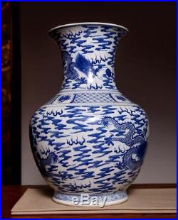 Large China KangXi Antique Blue And White Porcelain Old Bottle Dragon Vase FA026