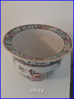 Large Chinese 6 Characters Marked Famille Bird, Butterflies & Flowers Pattern