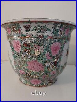 Large Chinese 6 Characters Marked Famille Bird, Butterflies & Flowers Pattern