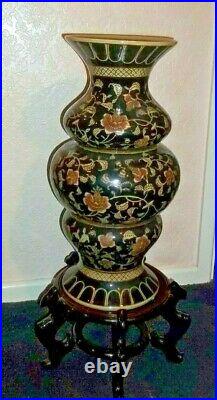Large Chinese Asian style Oriental Vase on Stand 26