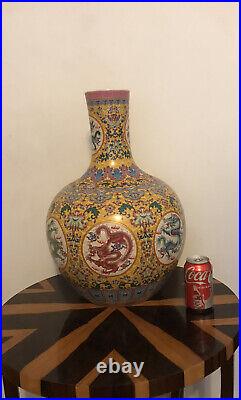 Large Cinese Qing Dynasty Dragon Porcelain Vase