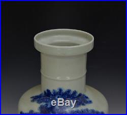 Large Finely Painted Chinese Blue And White Figures Rouleau Porcelain Vase