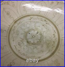 Large Old bowl. Yuan/Early Ming