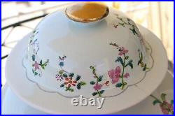 Large Pot with lid 41cm China Porcelain Production XIX Mottahedeh Tobacco Leaf