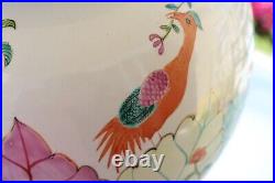 Large Pot with lid 41cm China Porcelain Production XIX Mottahedeh Tobacco Leaf