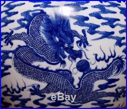 Nice Large old Antique White And Blue Porcelain KangXi Marked Dragon Vase FA026