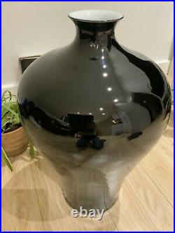 Qianlong marked & period Meiping Chrome Porcelain Vase, Black, 54cm
