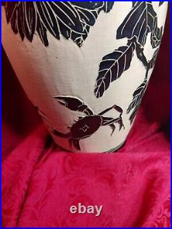 VERY OLD Large Porcelain black white glaze Chinese Japan Crab Flower Vase carved