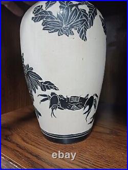 VERY OLD Large Porcelain black white glaze Chinese Japan Crab Flower Vase carved