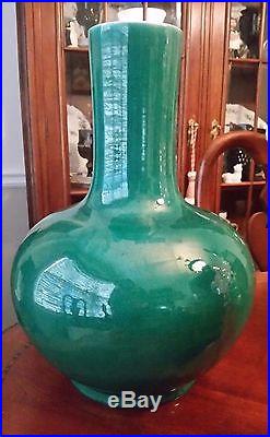 Very Beautiful and Large Chinese Apple Green Porcelain Vase