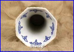 Vintage Blue White Oriental Vase Large Japanese Chinese Garniture Trumpet Pot