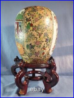 Vintage Hand Made Large Chinese Rose Medallion Porcelain Vase Jar withWooden Stand