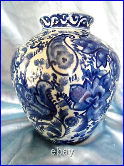 Vintage Large Chinese Blue and White Floral crackling Vase